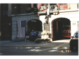 صور بعد خمسة أيام من أحداث 11 ايلول 2001 لمدينة نيويورك المنكوبة آنذاك.  